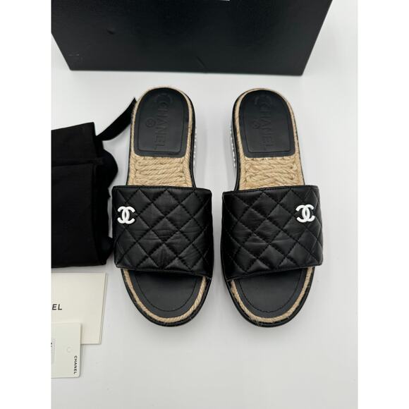 Chanel 2020 Interlocking CC Logo Slides Platforms size 37/7 - Picture 2 of 11